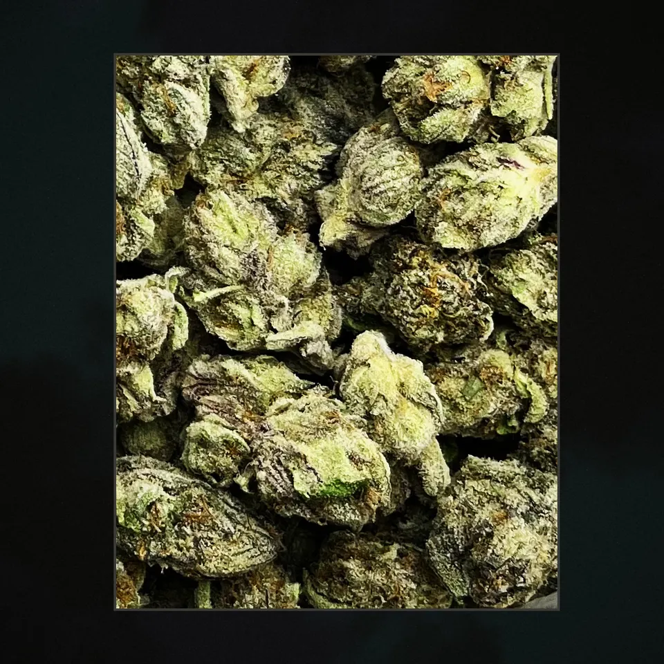 Skittlez THCA flower, trichome close-up
